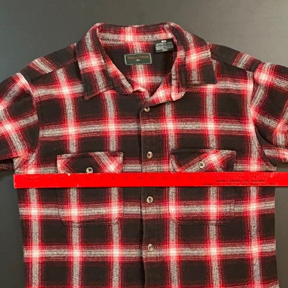 Field & Stream Flannel Medium Two Pockets Red White Black Plaid 100% Cotton BX26 - Picture 7 of 8